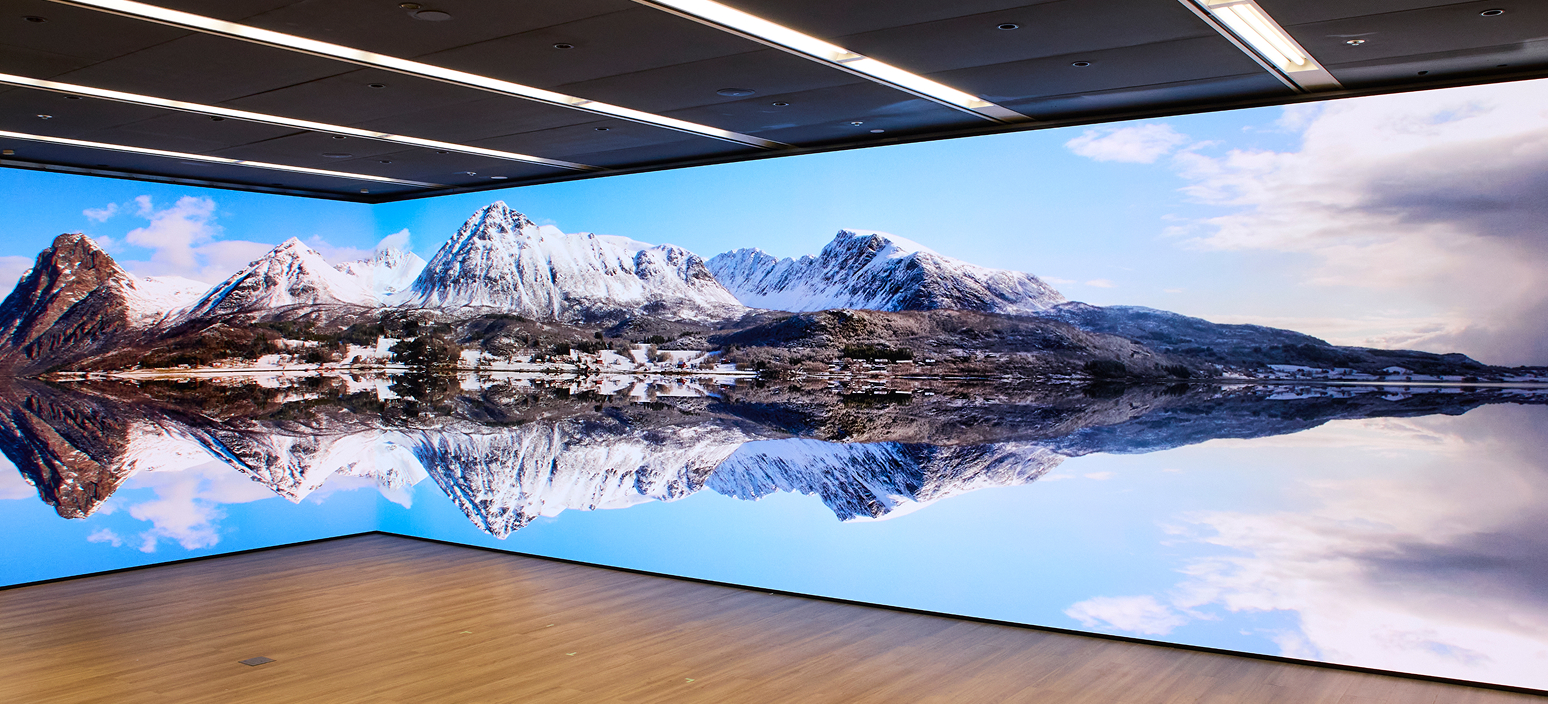 Studio 1 mountain panorama